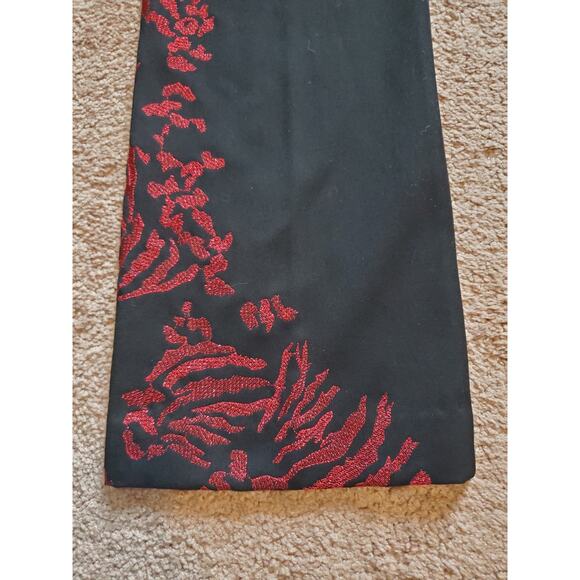 St. John Evening Black Red Metallic Embellished Leg Flare Dress Pants, Size 4 - Picture 12 of 12